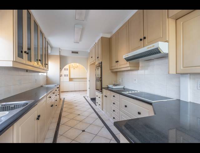 4 BEDROOM TOWNHOUSE FOR SALE IN MUSGRAVE